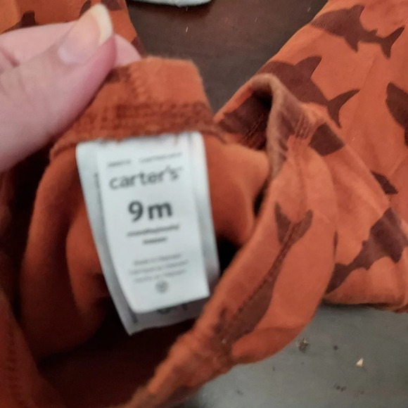 Carter's Baby Boy 3-Piece Shark Outfit Set in Size 9M - Picture 6 of 6